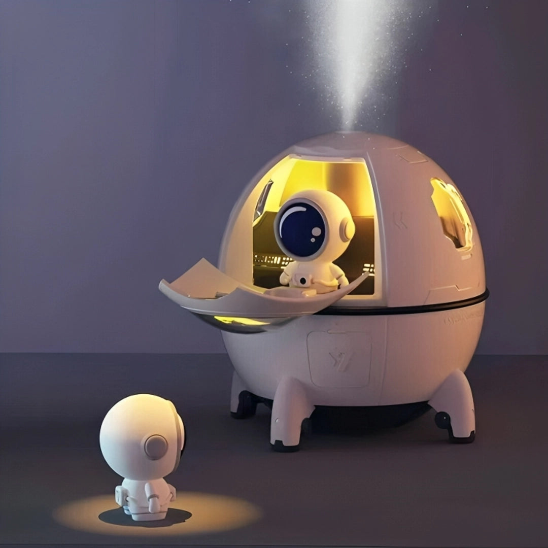 Astronaut Humidifier