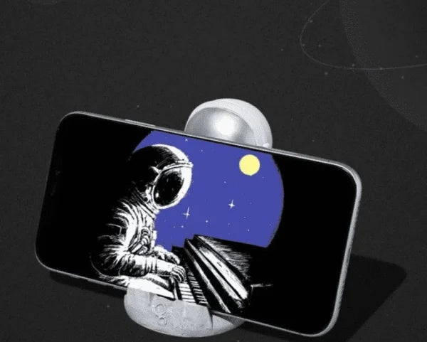 Astronaut Mobile Phone Holder